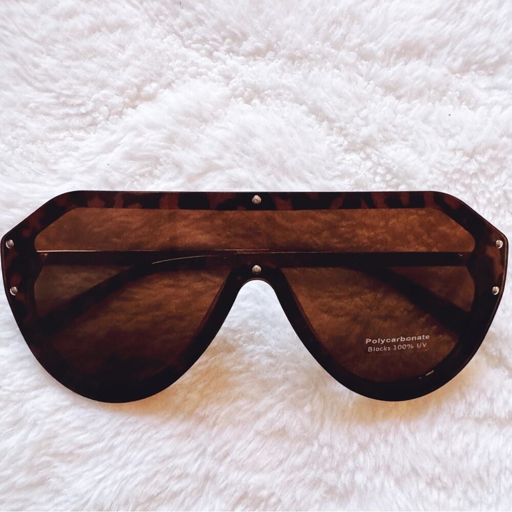 Tortoiseshell Brown Shield Sunglasses